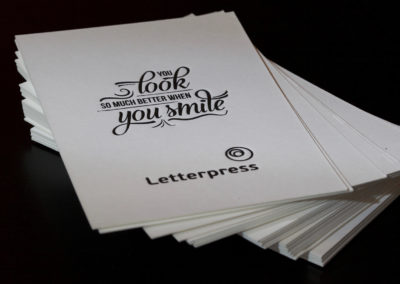 Επαγγελματικές κάρτες με letterpress σε ειδικό χαρτί